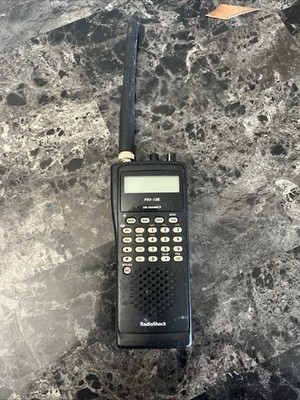 Radio Shack PRO-135 20-135 Handheld 200-Channel Scanner w/ Antenna (tested) 