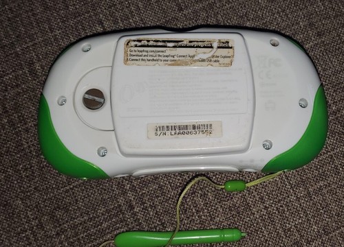 Leapfrog Explorer Handheld Video Game & Camera - Picture 2 of 5