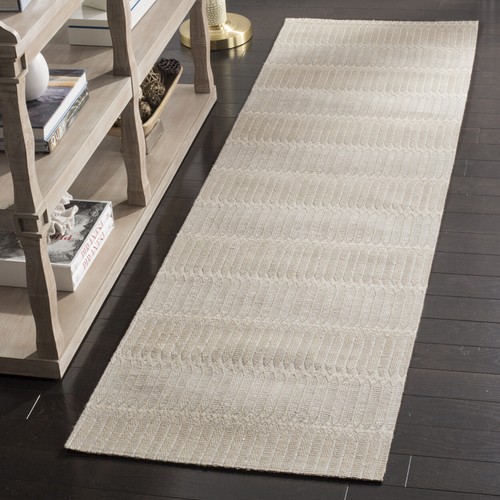 SAFAVIEH Marbella Collection MRB124B Handmade Beige Rug - Picture 2 of 10