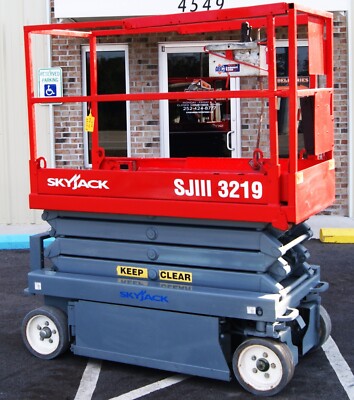 2014 Skyjack SJIII-3219 25' Scissor Lift 322 Hrs E12789