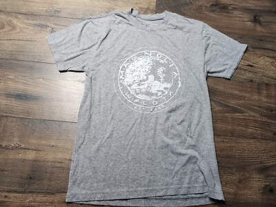 Magnolia Waco, TX Silos T Shirt Size Adult Small Soft Authentic