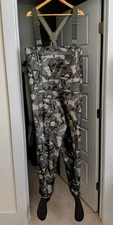 Simms Tributary Stockingfoot Waders Men’s Medium 9-11 Camo