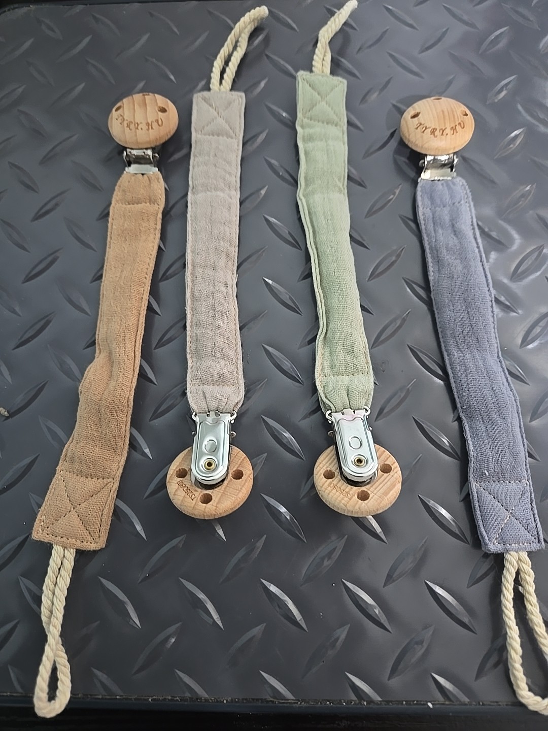 TYRY.HU Ribbon Pacifier Clip Holder,2 Pack Binky Paci Holder Clips, Pacifier