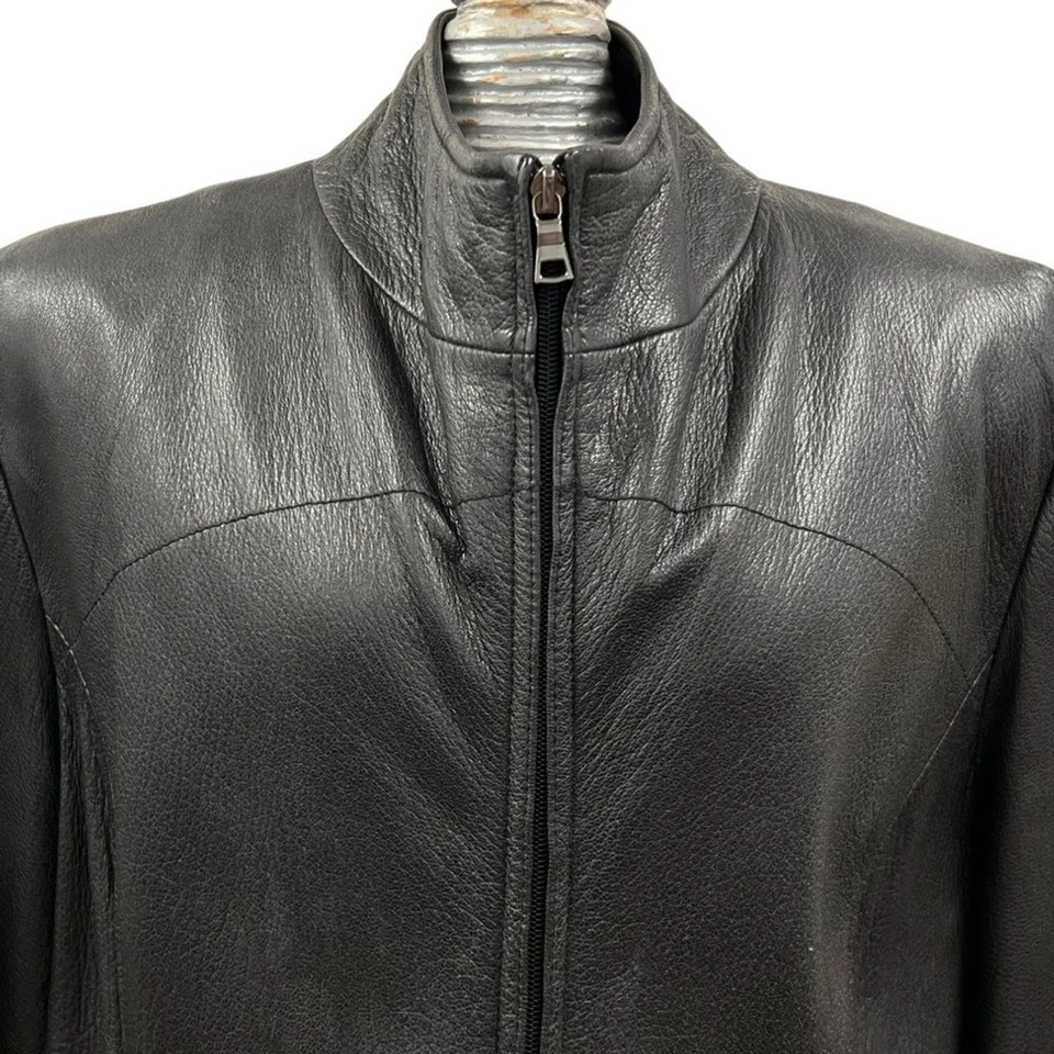Kenneth Cole Reaction Women’s Black Leather Zip Jacket LARGE Minimalist Classic - Image 4 of 4