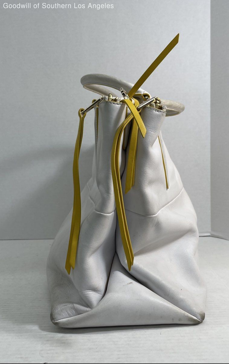 Authenticated Coach White Tote - image 3