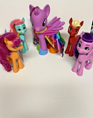 My Little Pony Lot Of 5 Figures Petals, Sunny, Jazz, Sprout, Twilight Sparkle