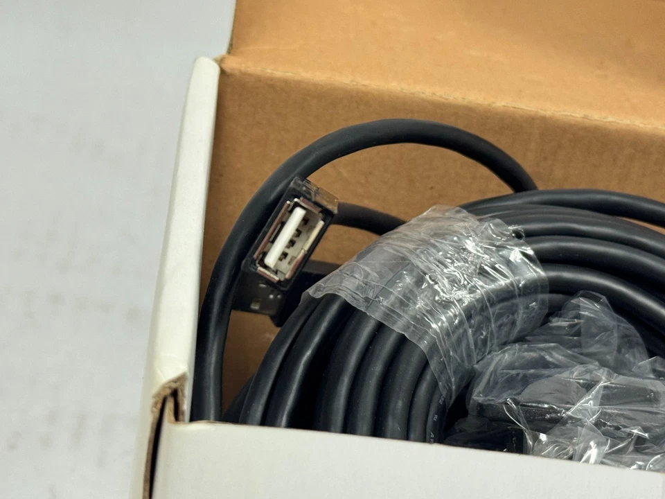 StarTech 20m / 65 ft Active USB 2.0 Extension Cable M/F - USB2AAEXT20M- OPEN BOX - Image 4 of 4