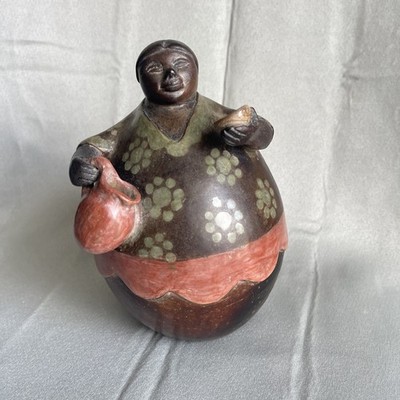 Vintage Terracotta Folk Art Puruvian Pottery Round Woman Signed Puru