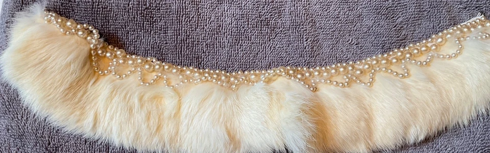 Vintage Rabbit Fur & Pearl Collar • Mid‑Century Glam • Costume / Burlesque - Image 3 of 4