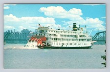 Sabula IA-Iowa, Steamboat Delta Queen going through Drawbridge, Vintage Postcard
