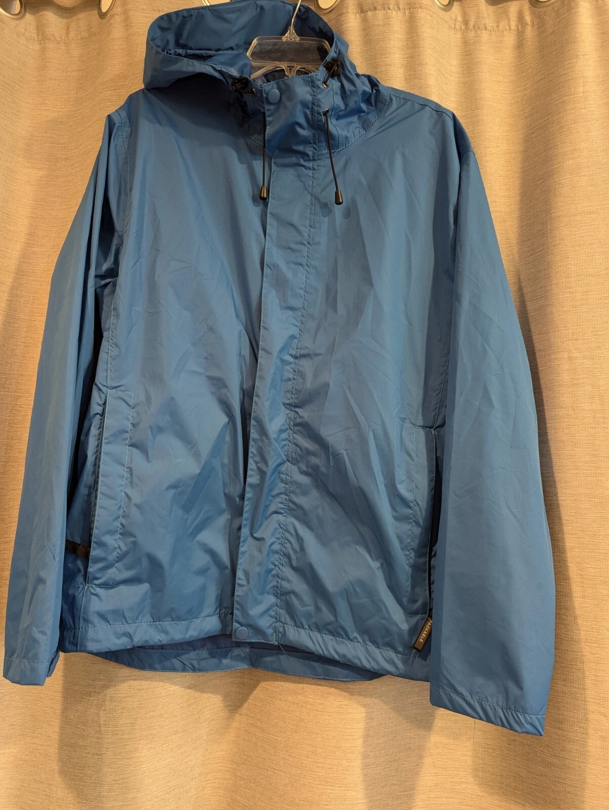 Iceburg Men’s Large Bright Blue Lightweight Hooded Raincoat, Windbreaker