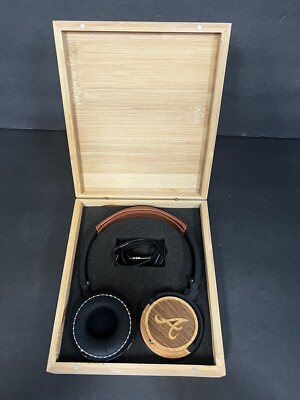 MLB Atlanta Braves WOOD HEADPHONES BIGR Audio 3.5mm Jack