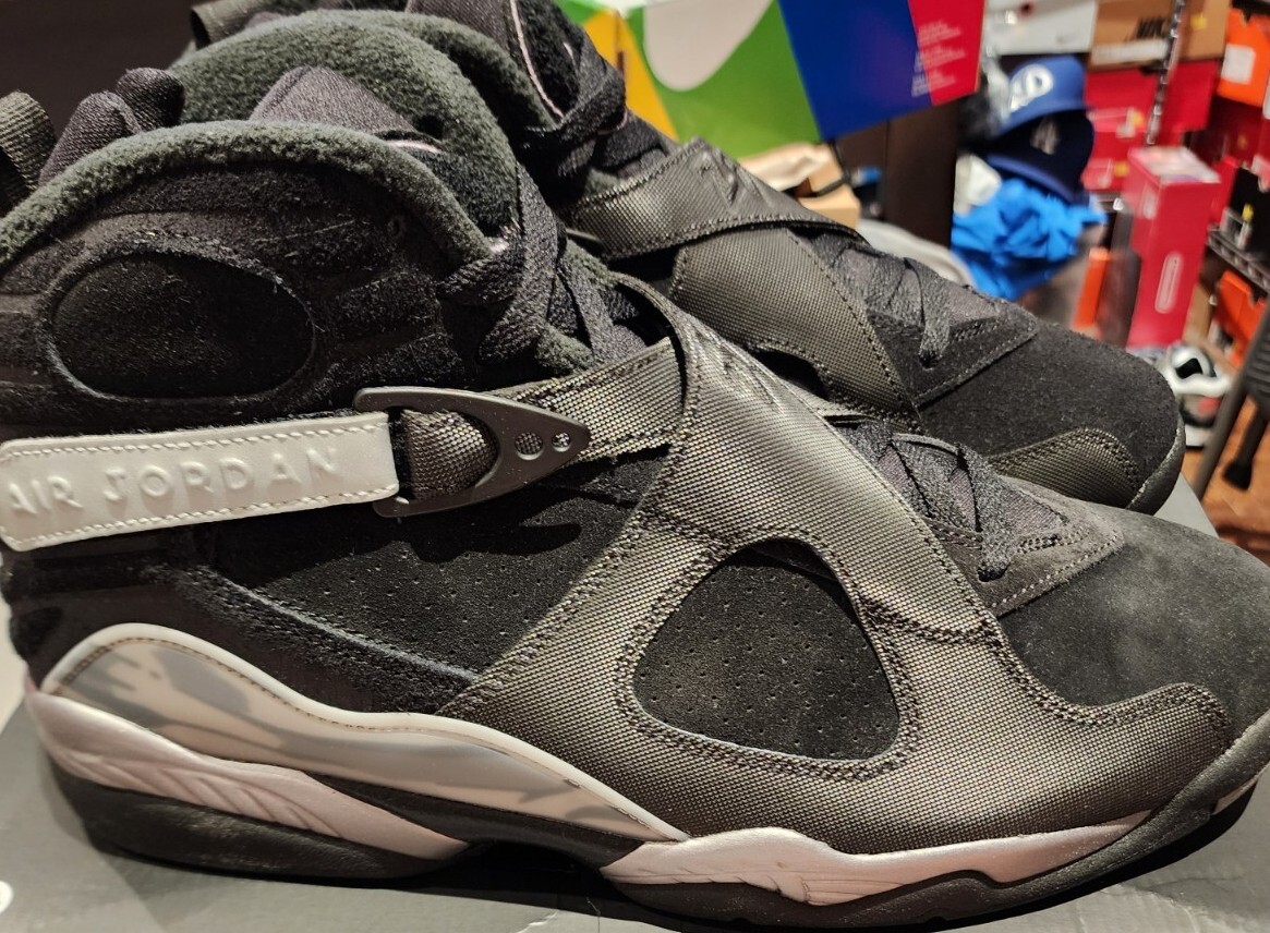 シューズ(男性用) Air Jordan 8 Retro Grey Air Jordan 8 Retro 'Cool Grey' Release Date. Nike SNKRS