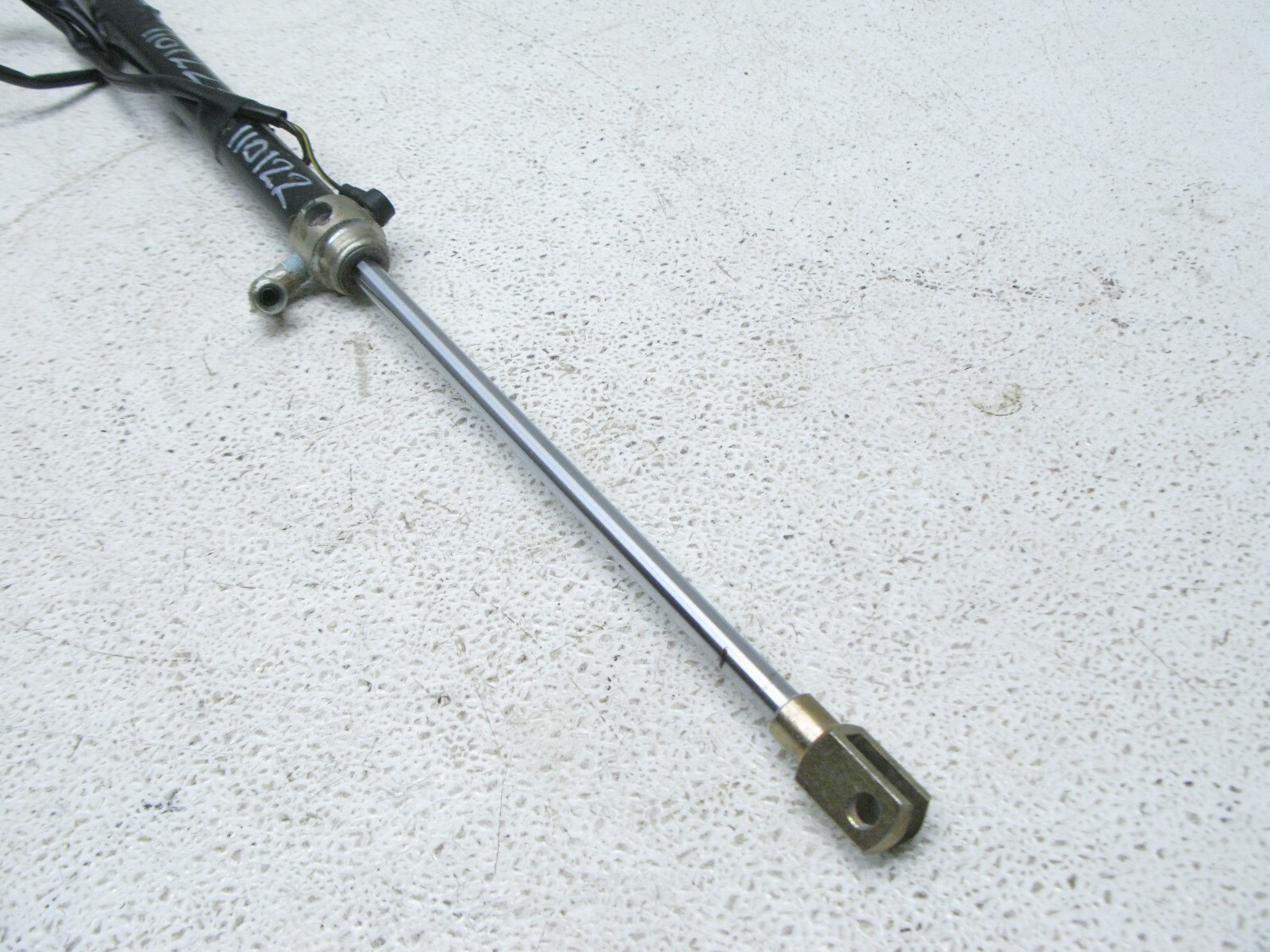 19972006 JAGUAR XK8 CONVERTIBLE ROOF TOP HYDRAULIC CYLINDER PASSENGER