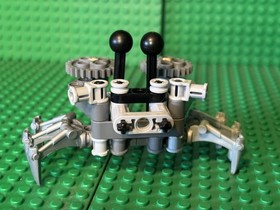 LEGO Bionicle Master Builder Set (10023) Custom Crab Lot Read Description