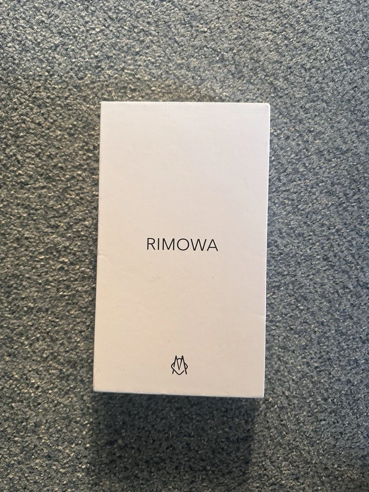 Rimowa Apple iPhone 15 Pro Silver Case - Image 3 of 3