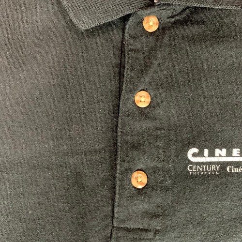 Camisa polo negra para empleado de cine Jumanji & Rampage Cinemark talla S - Imagen 15 de 30