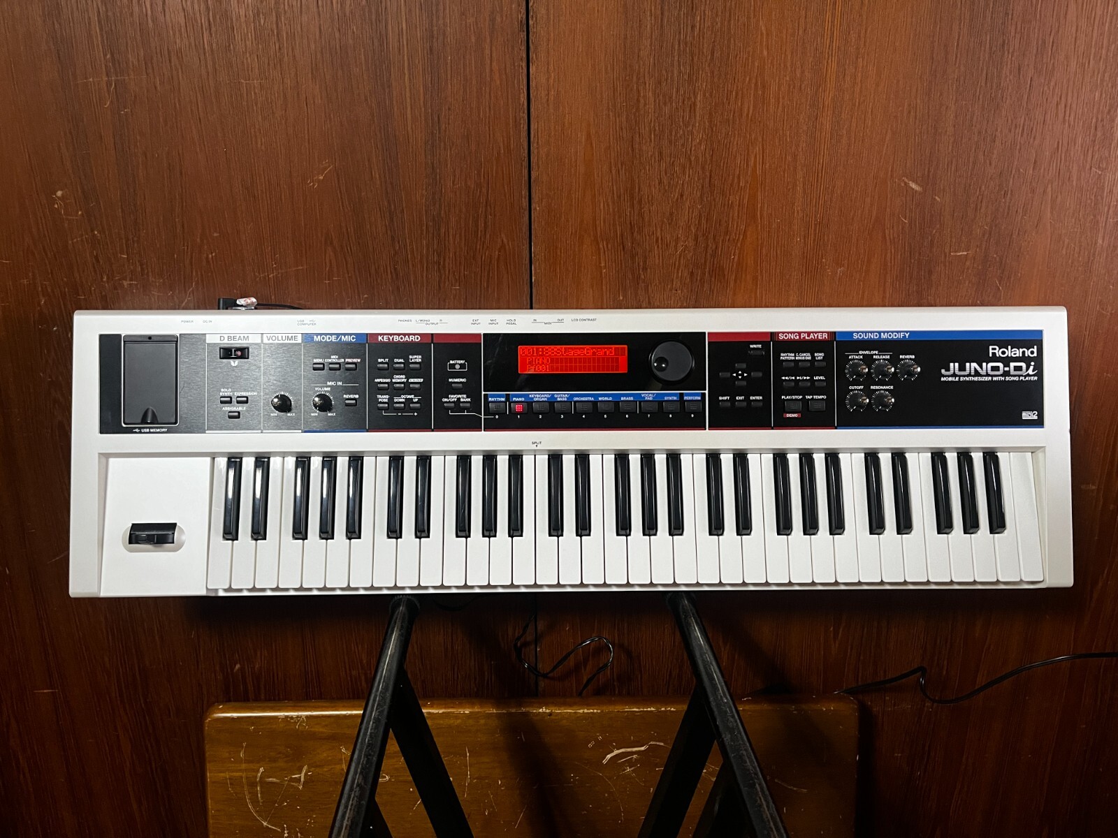 Roland Juno-Di Portable 61-key Mobile Synthesizer White color w 