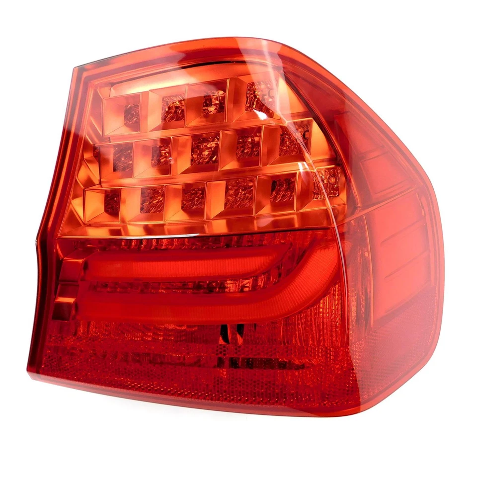 orig. BMW E90 Limousine LED Heckleuchte rechts ab FACELIFT 2008