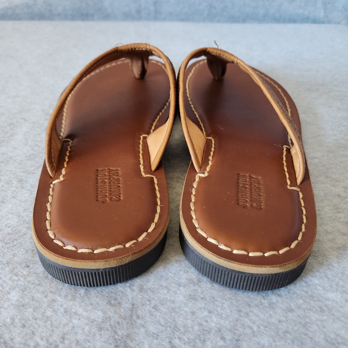 NWoB Johnston & Murphy Norris Thong Sandals Cushioned Brown  display picture 2