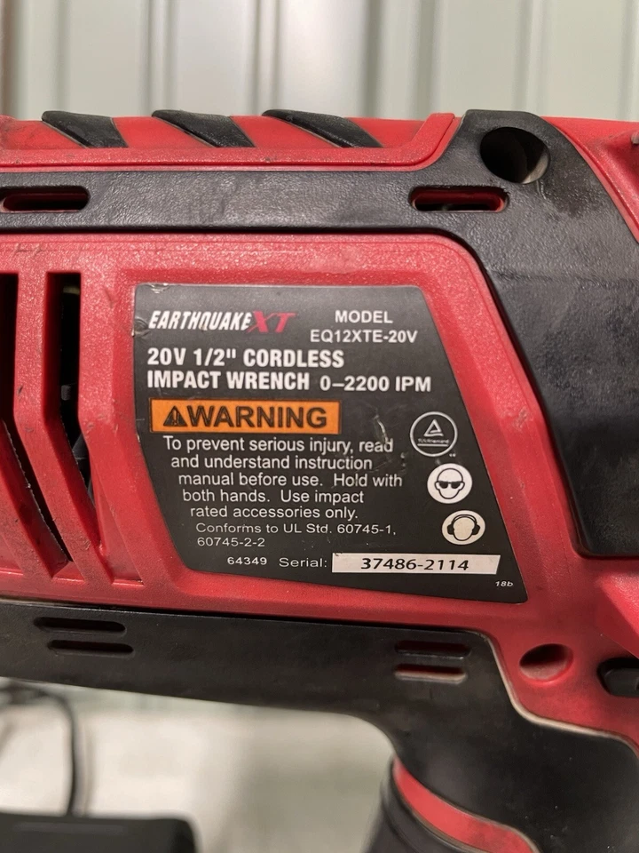 Earthquake EQ12XT-20V 20V Max Litio 1/2" Kit de Llave de Impacto Inalámbrica Foto 2 de 3