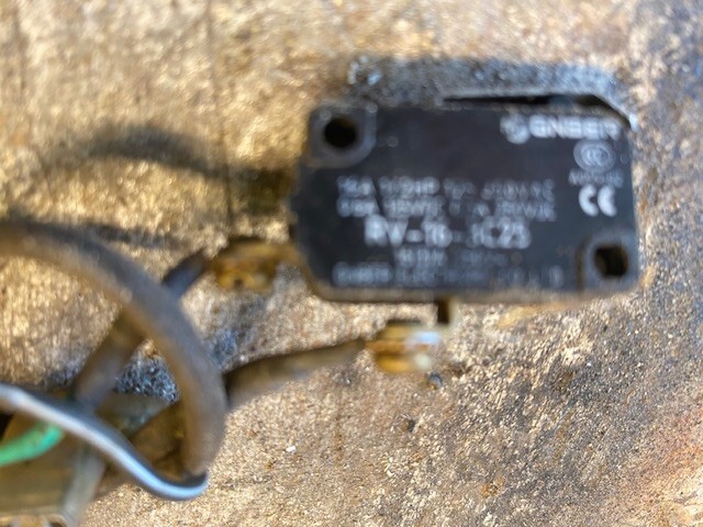 Mountfield Genuine 118550021/0 Engine Brake Switch RV150 SV150 V35 M150