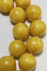 Vintage Double Strand Yellow Marbled Beaded Necklace  # 267 — photo 3