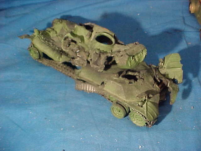 Orig 1970s  WWII BLOWN UP Destroyed TANK  1/35 Scale BUILT Up MODEL