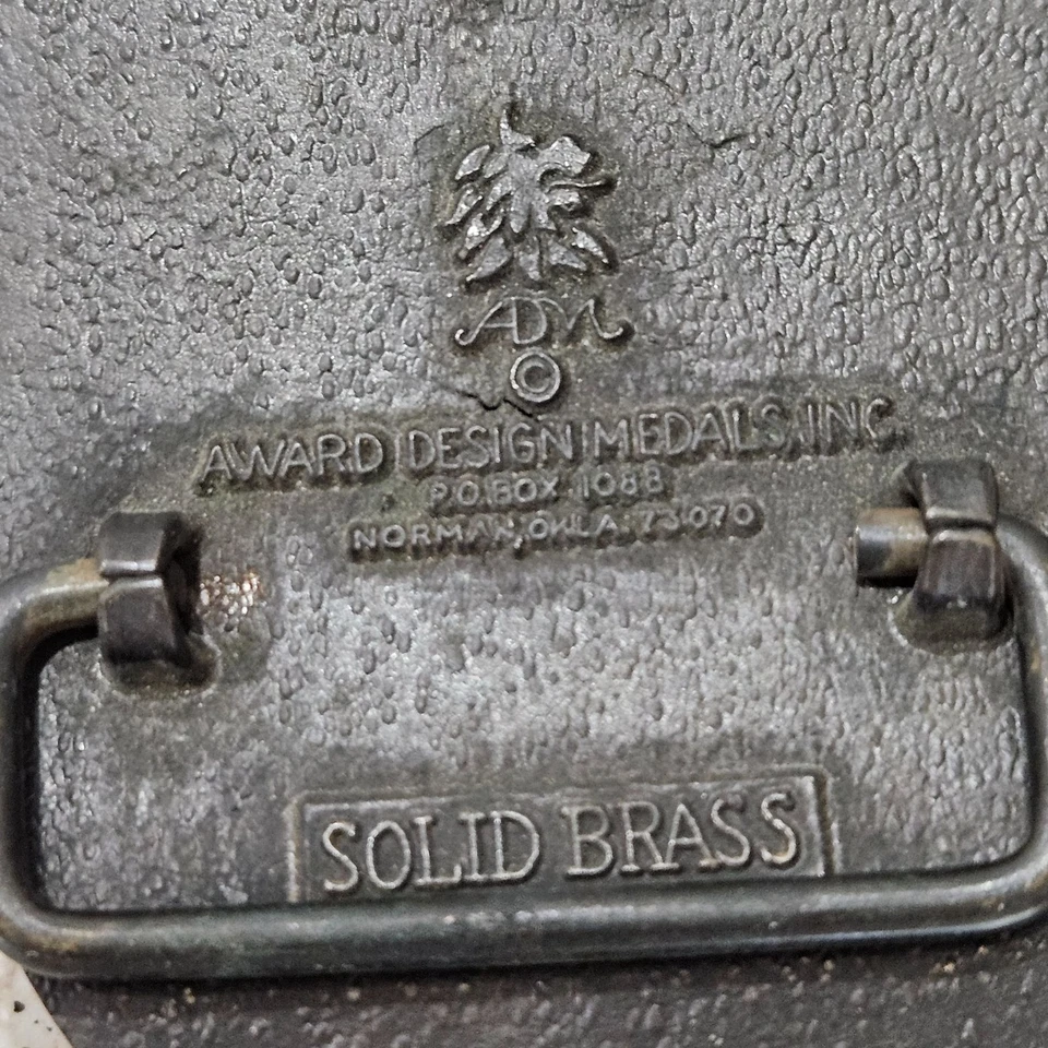 Fivela de cinto de latão maciço USMC Marine Corps por design premiado medalhas vintage década de 1980 - Imagem 4 de 4