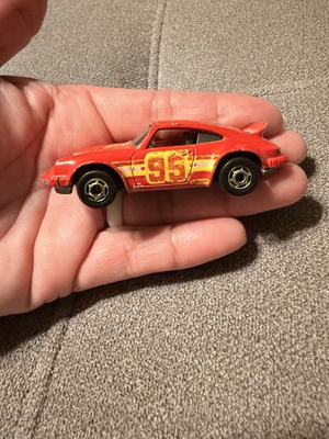 #ad OLD HOT WHEELS P 911 PORSCHE #95 THE HOT ONES GOLD WHEELS 1974 USED $20.00