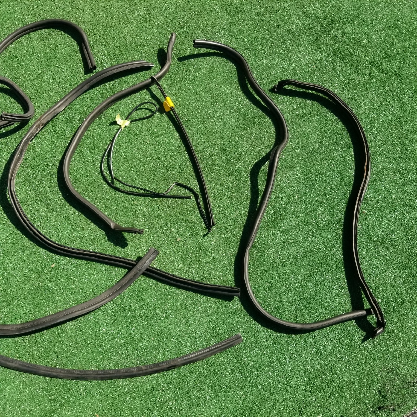 Lamborghini Countach Hood boots Set