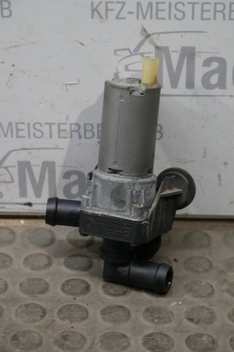 BMW 3er E91 320i Zusatz Wasserpumpe 64116928246