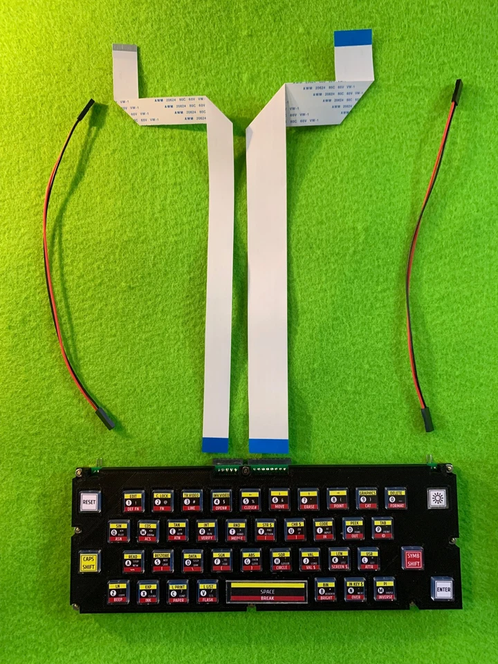 ZX Spectrum Harlequin Harlekin Tastatur Keyboard mit quadratischen Tastenkappen
