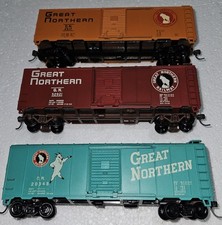 Lot 3 - HO Gauge freight cars 6 cars R-T-R