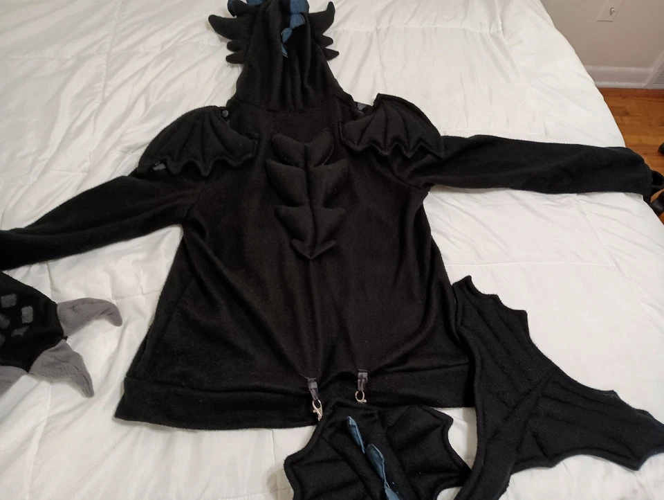 How to Train Your Dragon Toothless hoodie handmade size Large with claws - Image 3 of 4