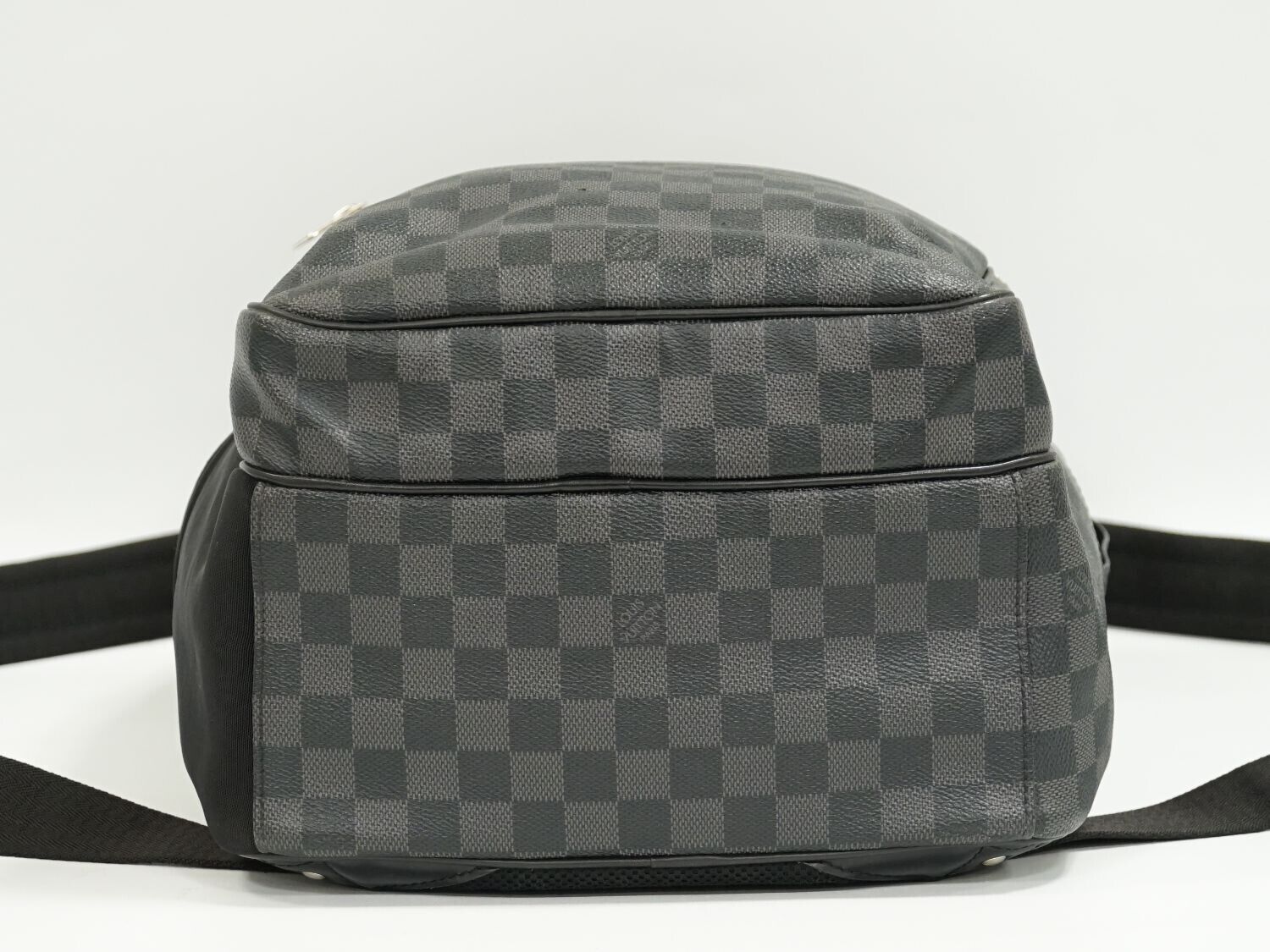 Louis Vuitton backpack Michael Grey Leather ref.153924 - Joli Closet