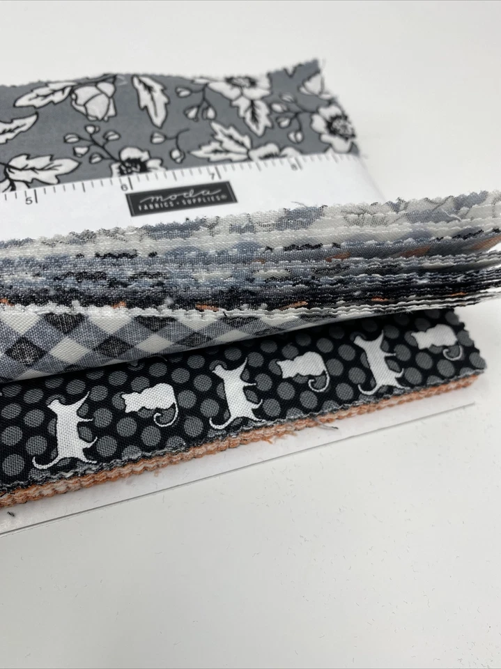 Moda Fabrics Midnight Magic 2,  42  5" Squares Cotton, Prairie Grass Patterns - Image 3 of 3