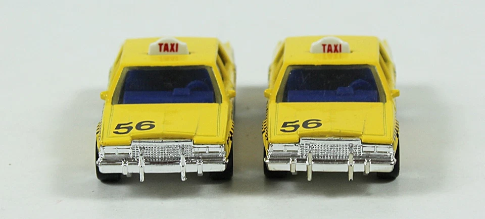2 Matchbox FORD LTD YELLOW CABS cars New no Package 1987 Vintage - Image 3 of 4