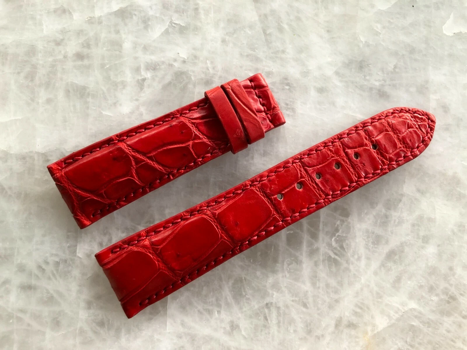 22mm/18mm Red Alligator Crocodile Print Leather Watch Strap Band