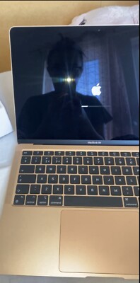 Apple MacBook Air 13in (512GB SSD, M1, 8GB) Laptop - Gold - MGNE3B