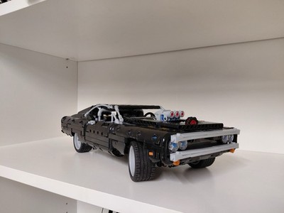LEGO Technic 42111 Dom's Dodge Charger Fast & Furious