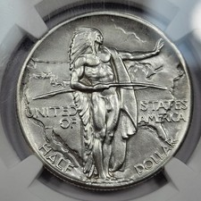 1933 D 50c Oregon Trail Commemorative Half Dollar NGC UNC Details Cleaned *K1020