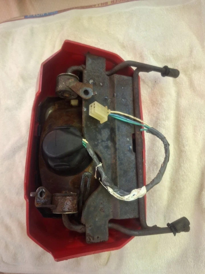 Honda ATC 200X Headlight Assembly OEM Genuine Part '83 Foto 3 de 4