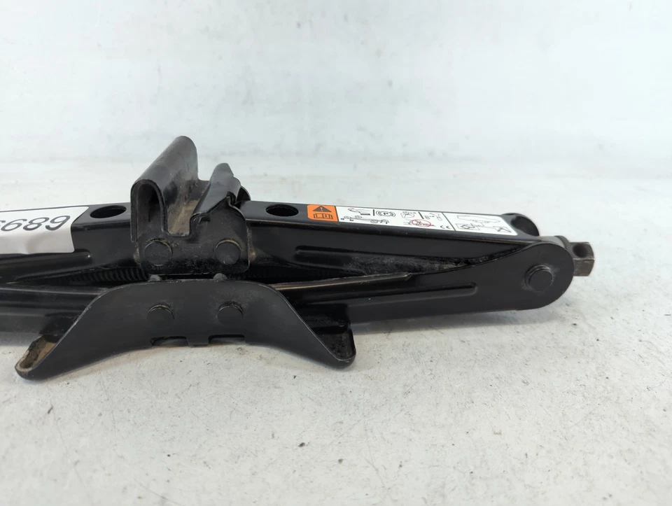 Ford Focus 2016 gato de tijera de repuesto Q9K6F Foto 3 de 4