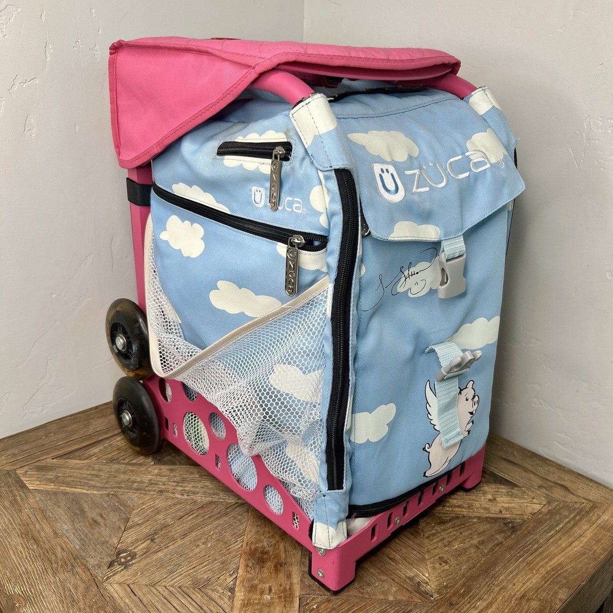 Zuca Rolling Sport Bag With Pink Frame - When Pigs Fly Theme With