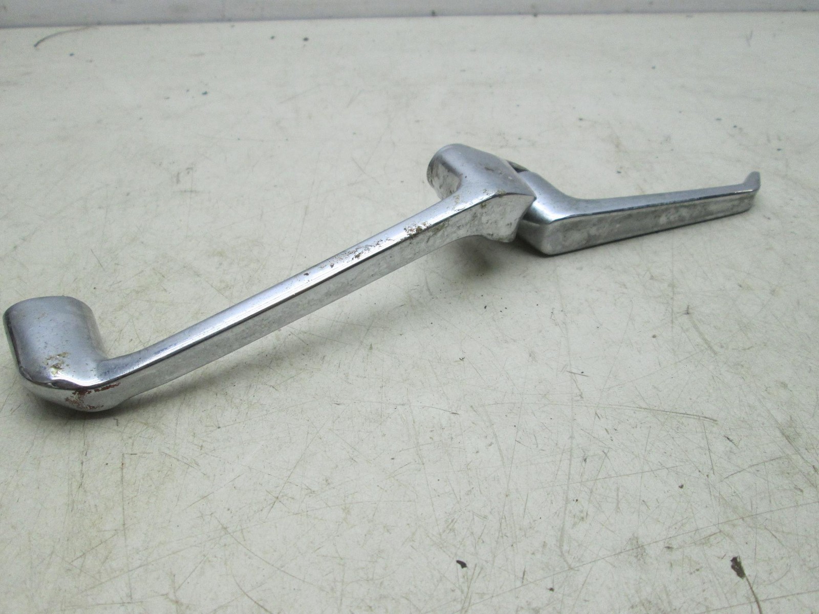 Rolls Royce Silver Shadow T1 left front inner door handle (USED)