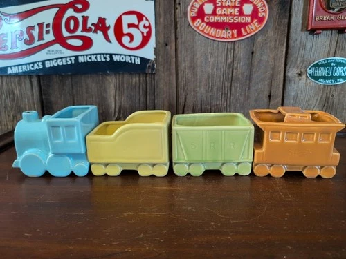 Vintage 4 pc. Shawnee Art Pottery S.R.R. Train Engine and Cars Planter Set