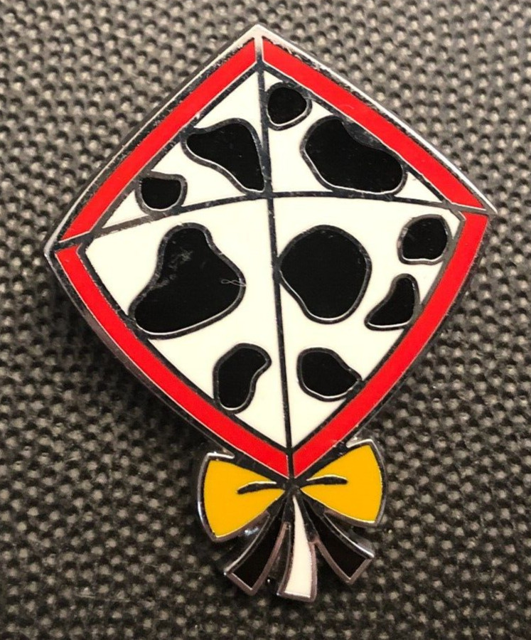 Disney pin 147311 101 Dalmatians dalmation Character Kite puppy dog spots