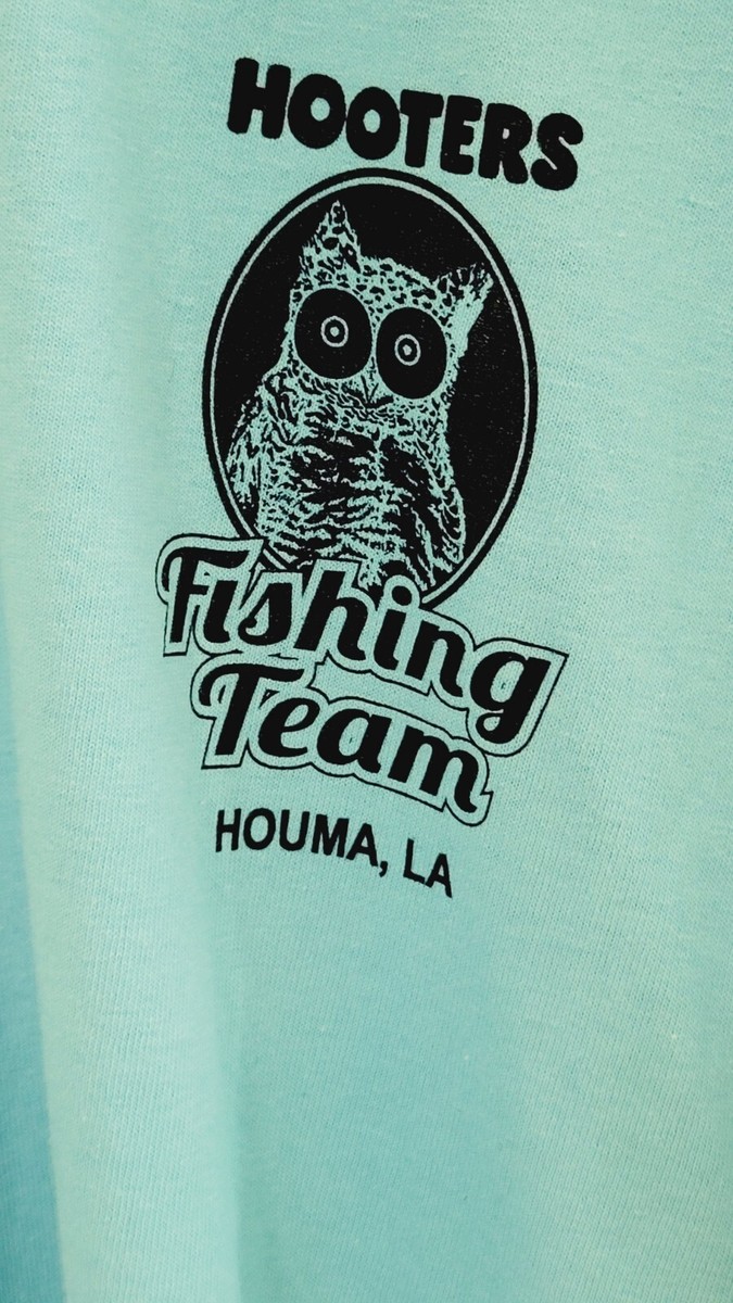 Hooters-Houma, LA Fishing Team "Catch Me If You Can!" Tee T-Shirt Mens XL Blue View 3
