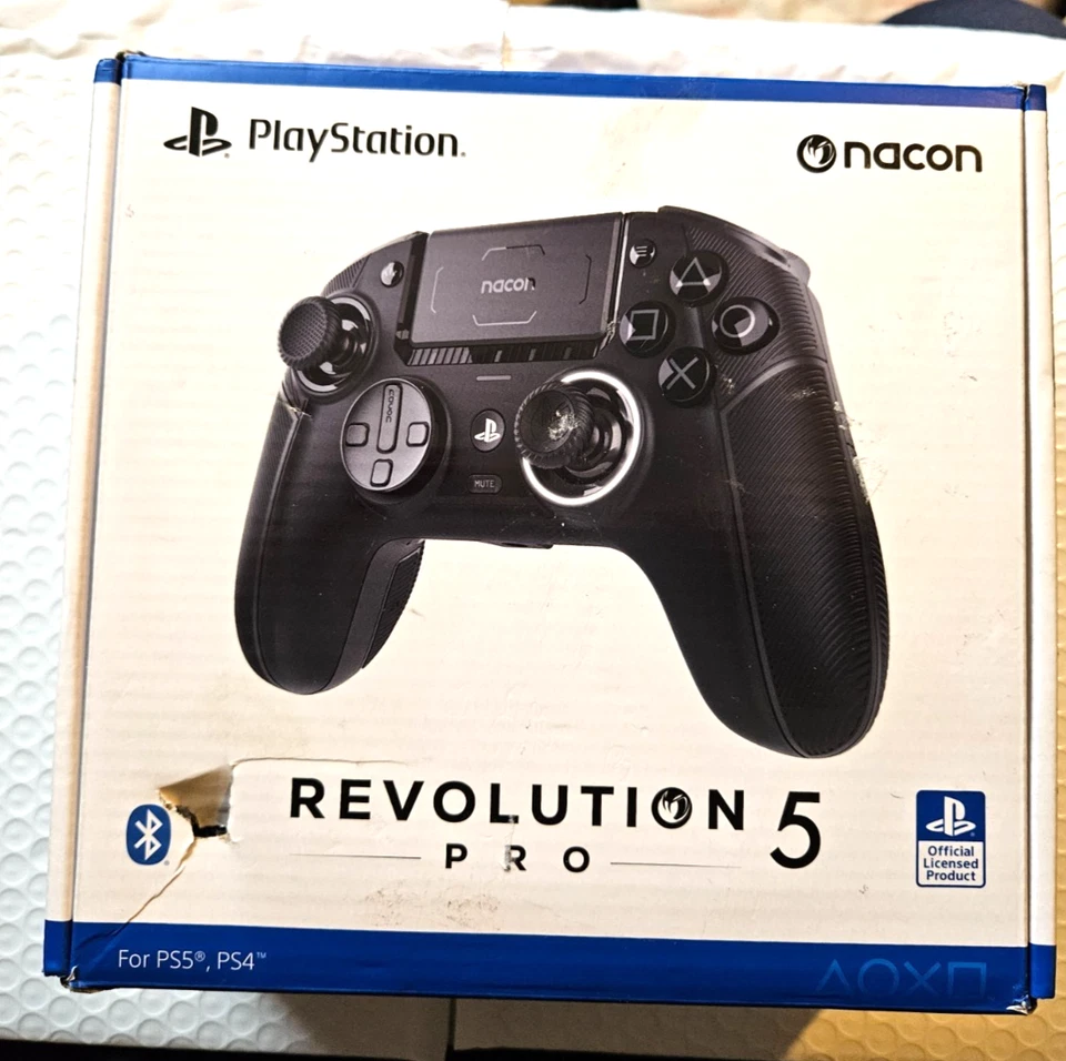 Nacon Revolution 5 Pro NC4533 Wireless Gaming Controller for PS5/PS4/PC - Image 3 of 4
